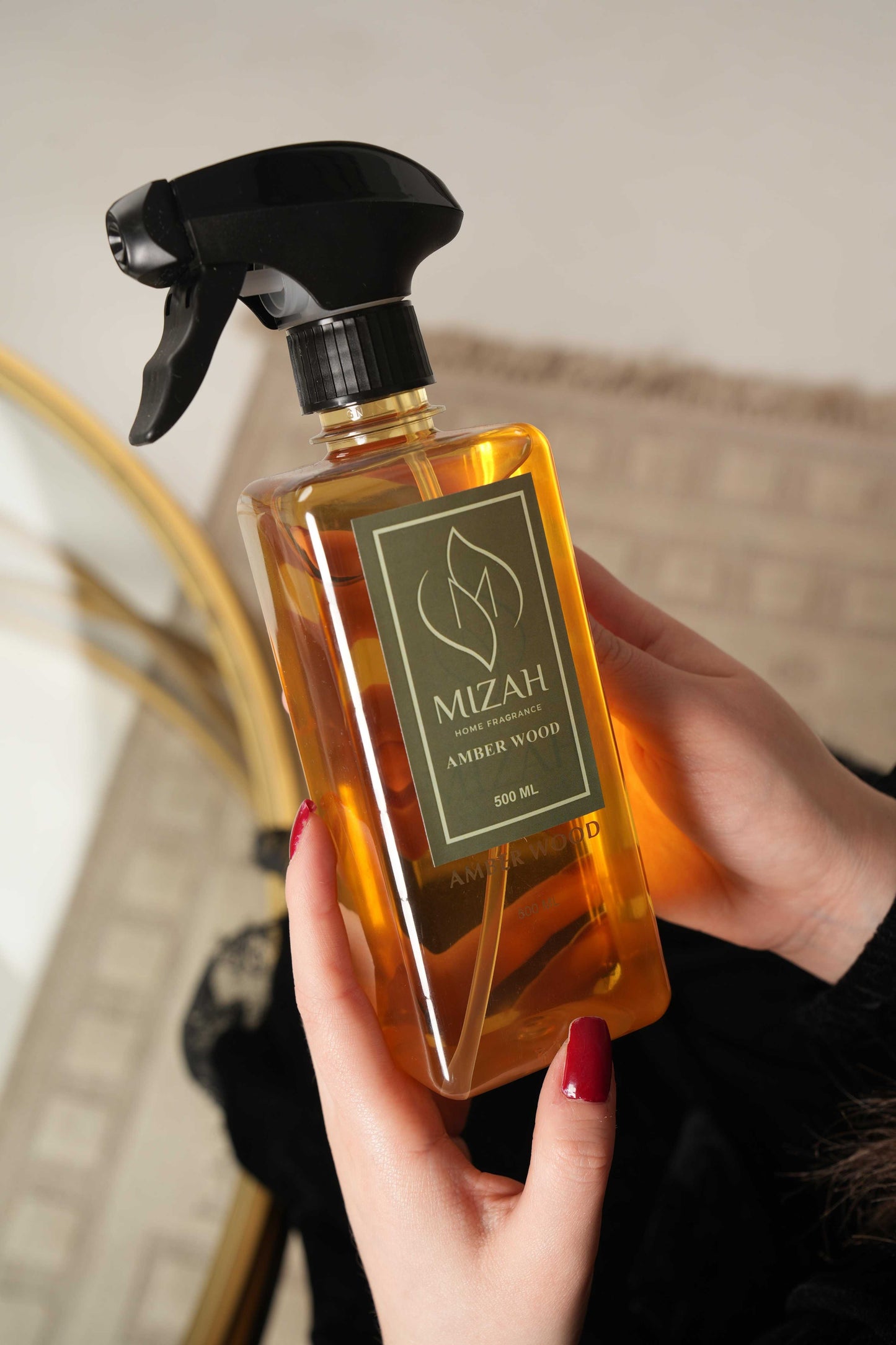 Mizah Perfume Spray – Amber - Wood Essence.